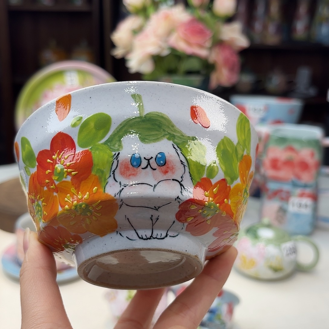 瓷片兔兔好可爱呀