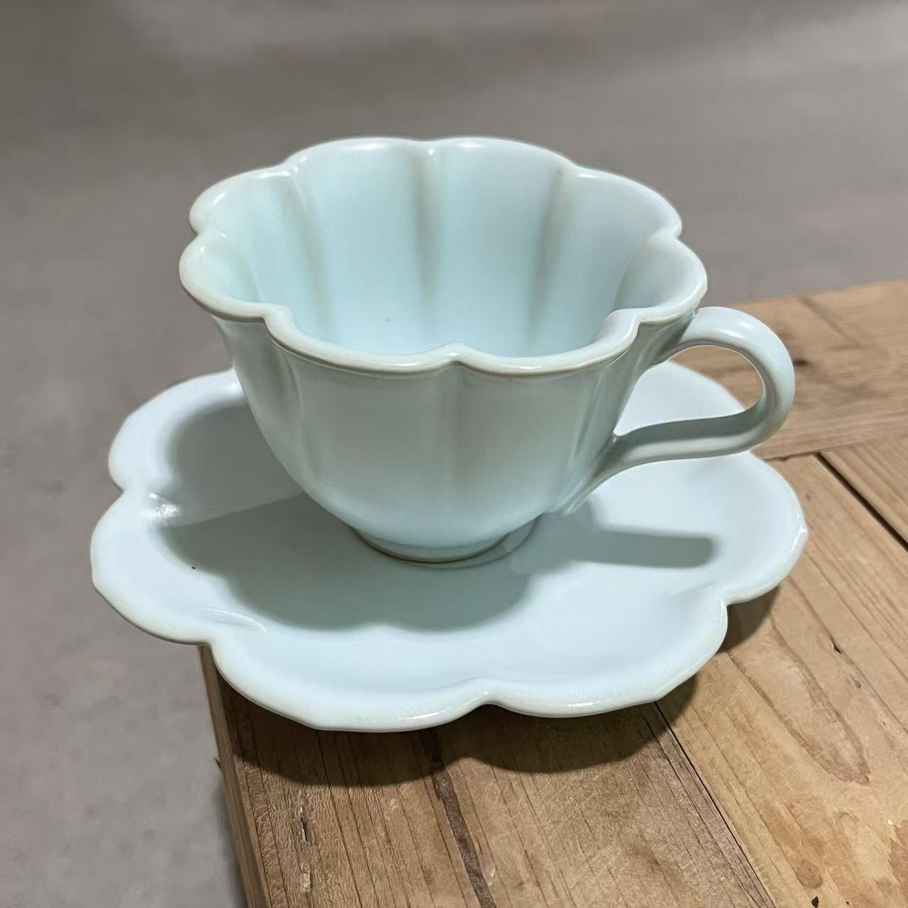 马卡龙蓝色菊瓣咖啡杯碟 T029