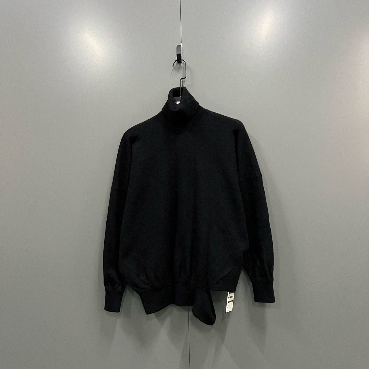95新 Balenciaga/巴黎世家 （bb）203 黑色破坏高领针织衫 36码