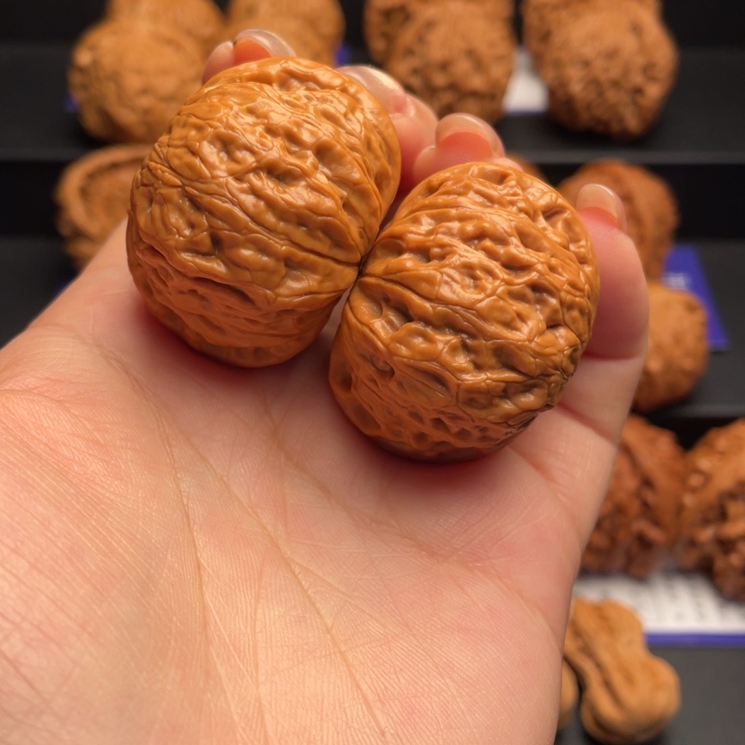 文玩核桃把件40铁锤