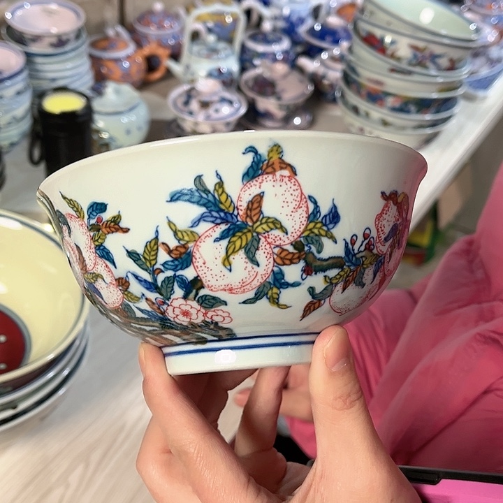 瓷片////直径15厘米。绿。