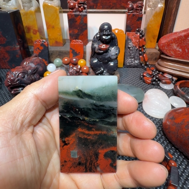 石***心石材桂林鸡血玉挂件