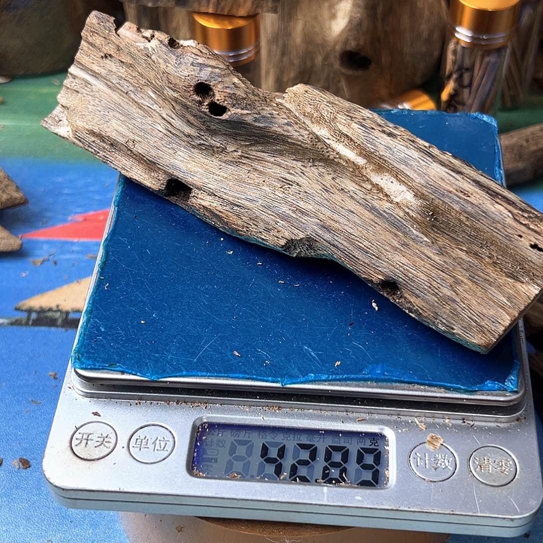 香料绿奇楠虫漏白棋42克