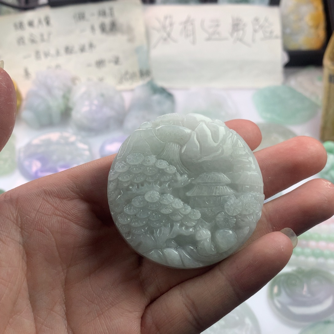 翡翠颈饰未镶嵌－