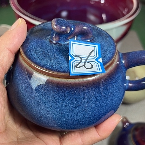 瓷片喂**喂钧瓷手工艺品杯子