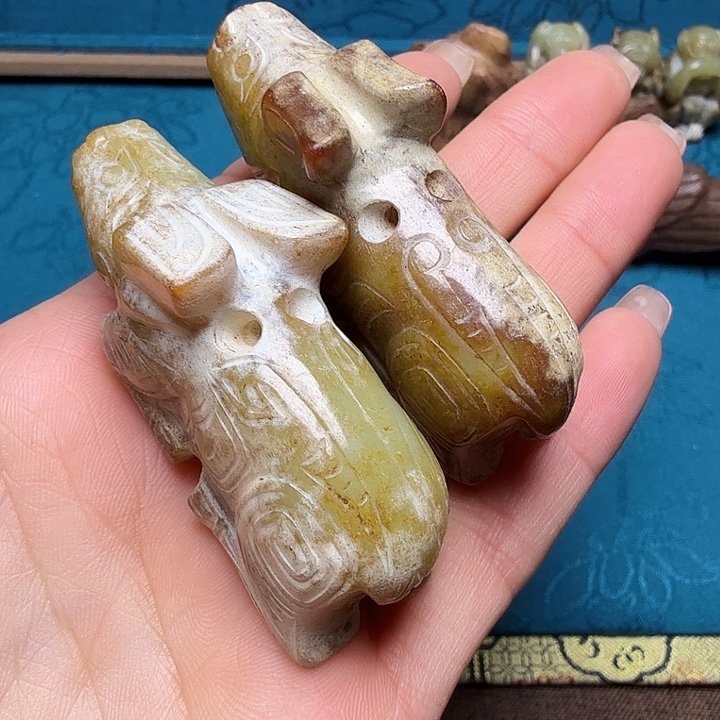 已***置和田玉（糖玉）未镶嵌颈饰