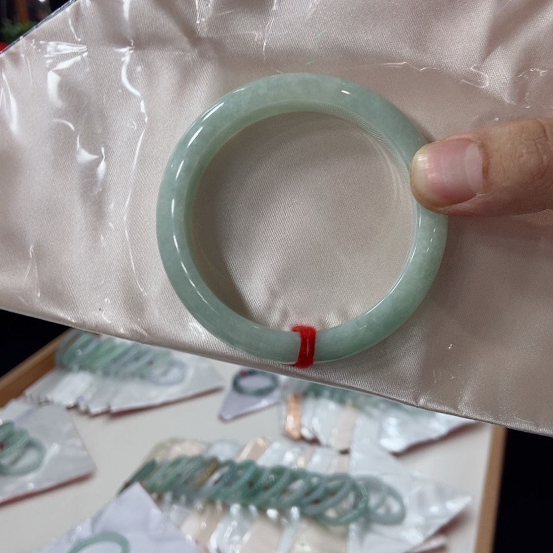 【闪购商品】翡翠手镯未镶嵌买断