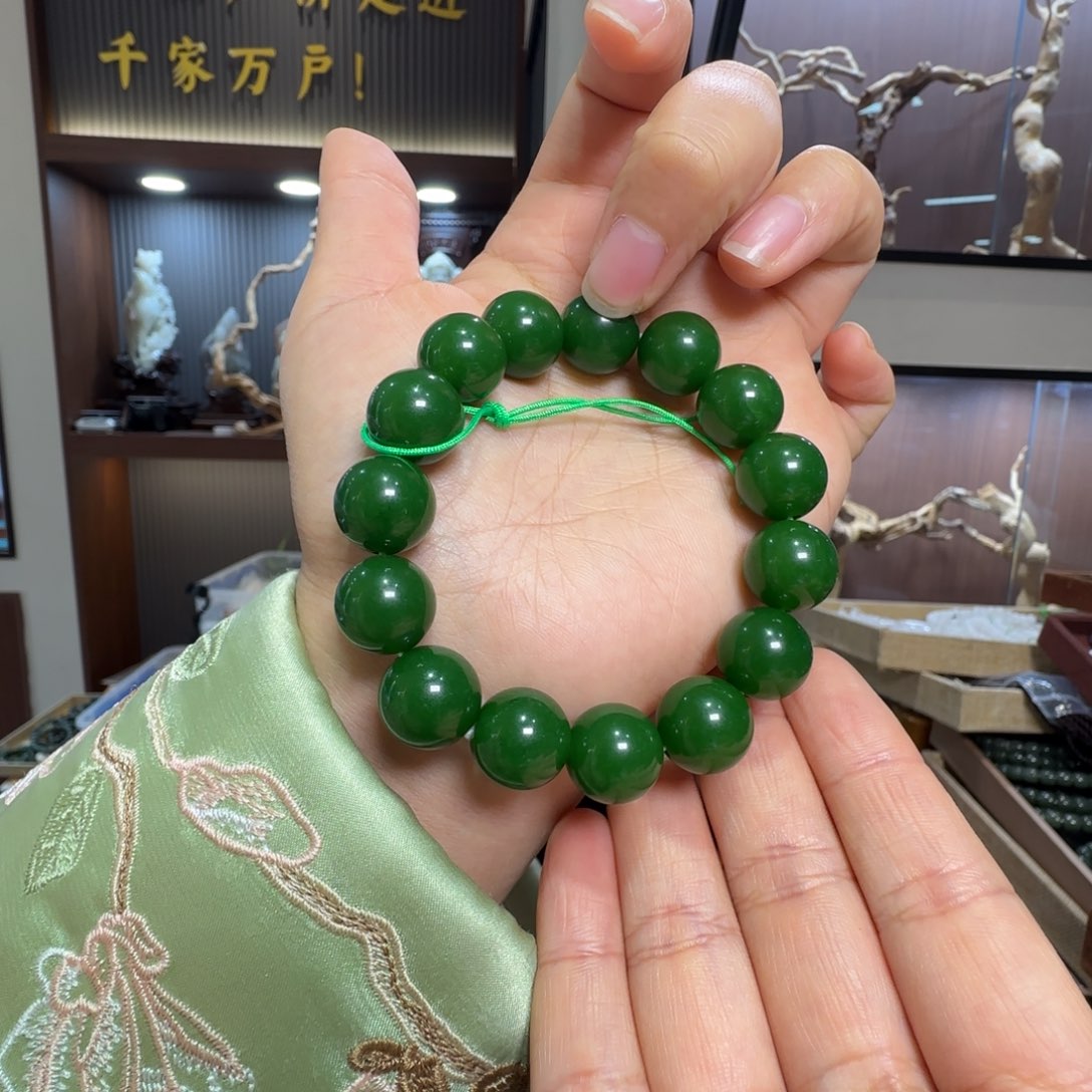 和田玉未镶嵌颈饰卡14