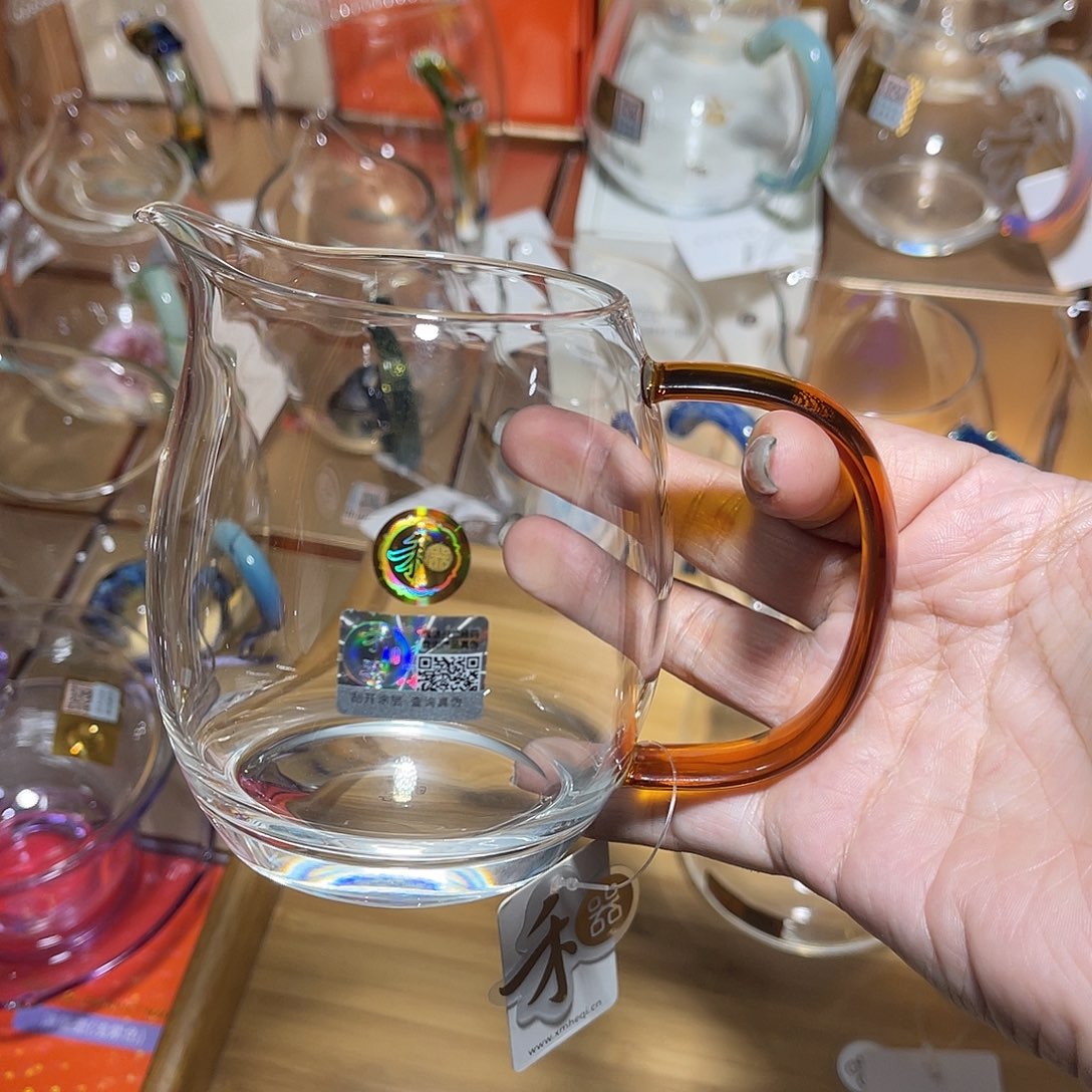 背***影禾器澄然茶海琥珀色