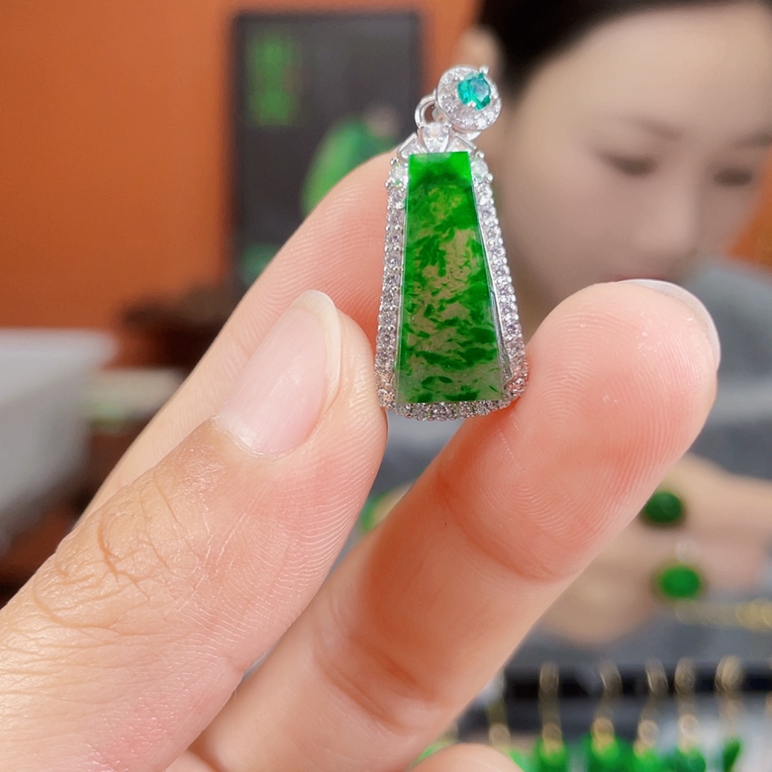 翡翠银S925镶嵌耳饰