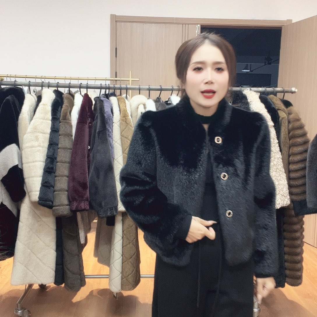 43号皮毛一体外套