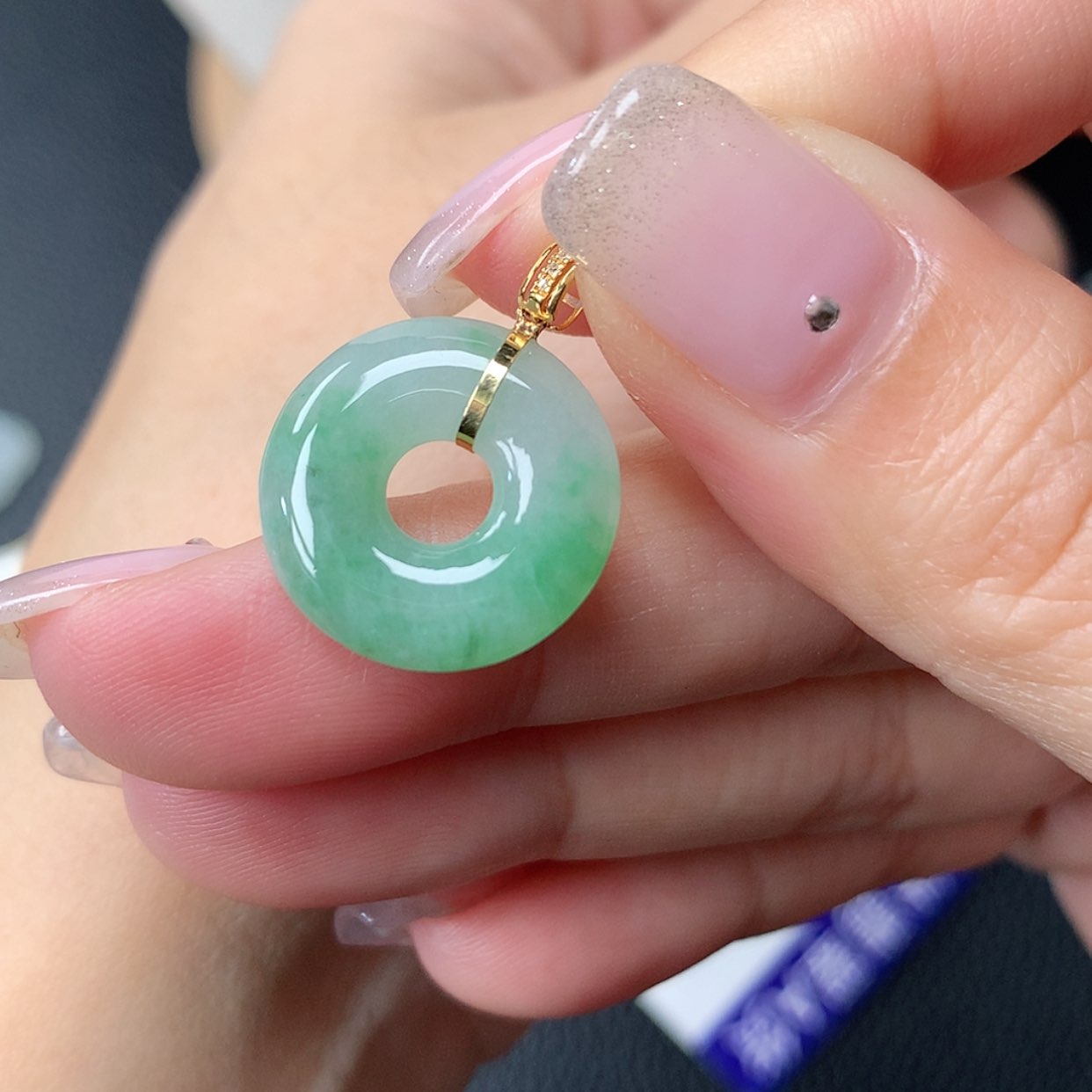 【闪购商品】翡翠18K金镶嵌吊坠(赠链)