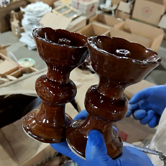 摆件盘子碗茶壶啥都有