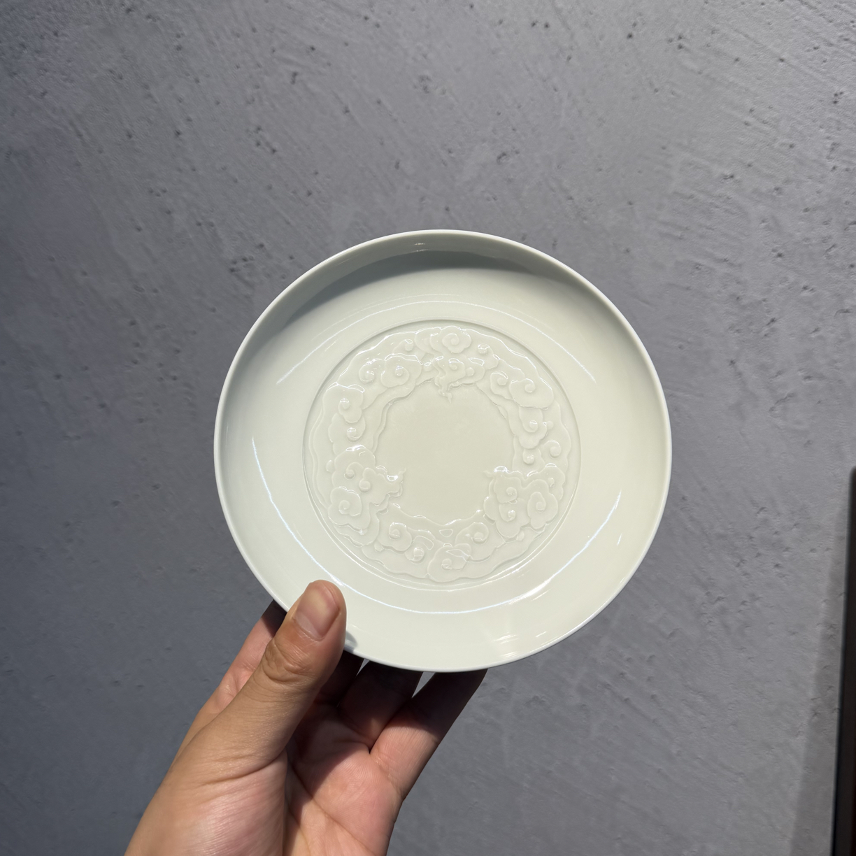 择儒堂祭蓝祥云雕刻壶承