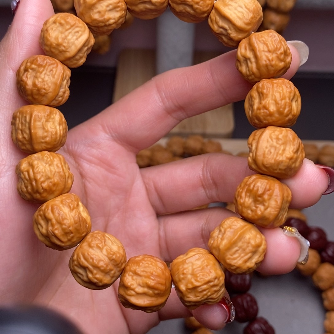 猴头核桃手串金蟾蛤蟆头