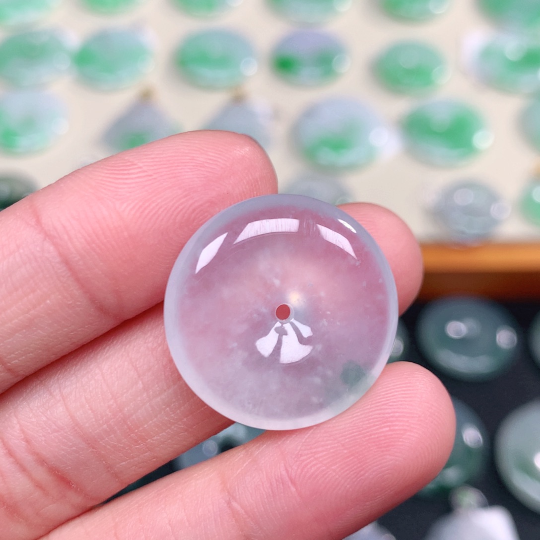 翡翠未镶嵌颈饰22.7-5.5