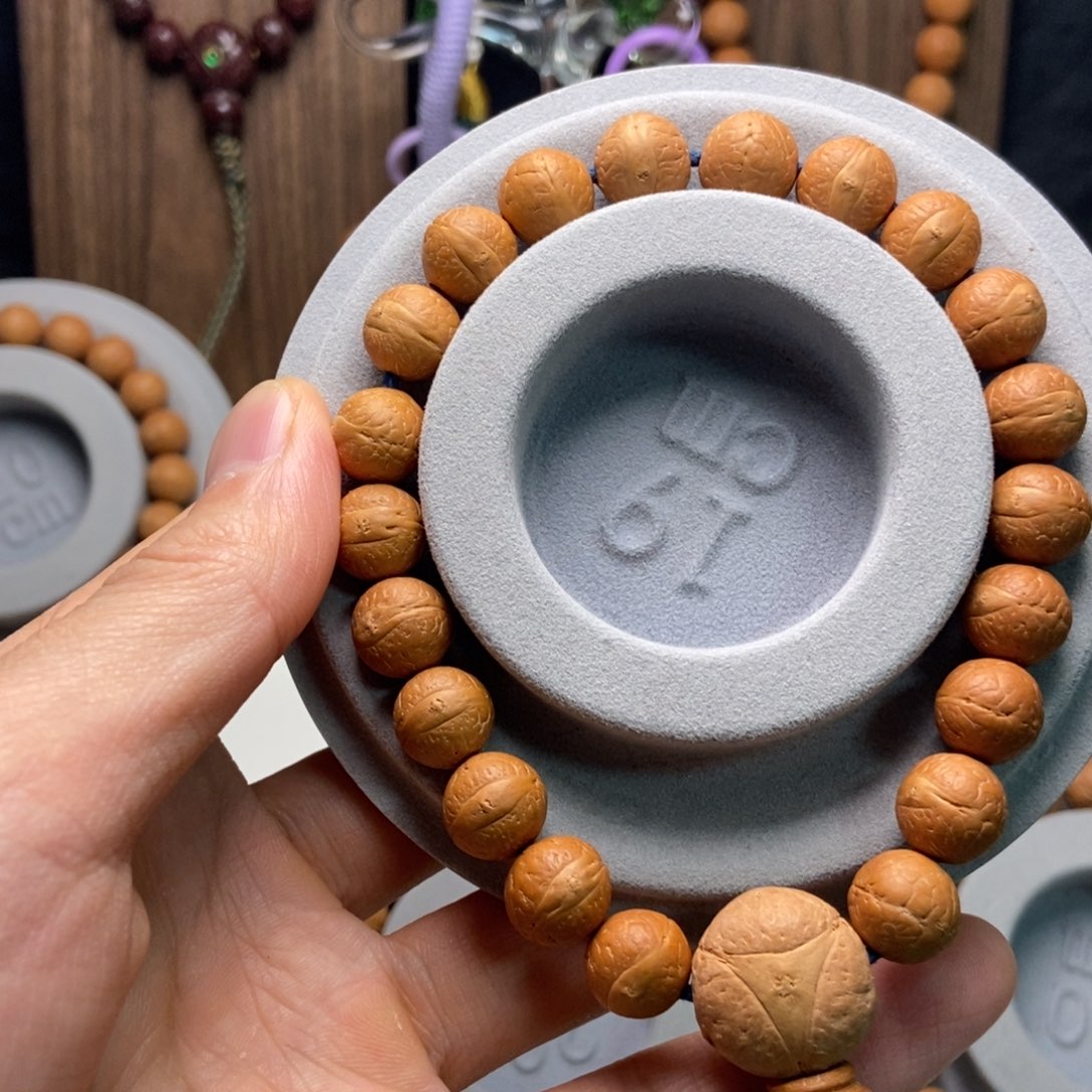 平***真手串凤眼菩提11素串