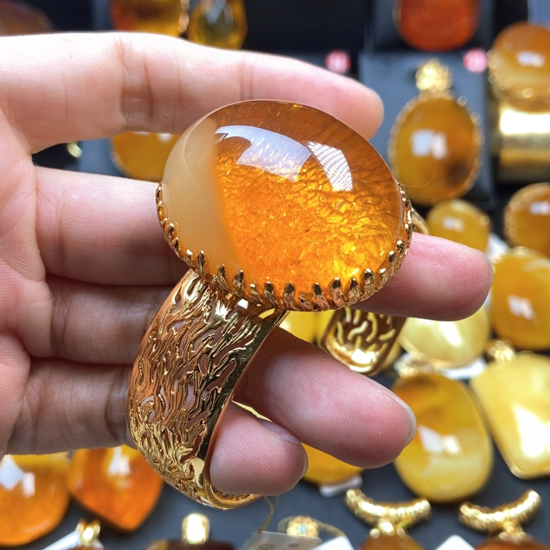 琥珀手镯银S925镀金镶嵌H****3