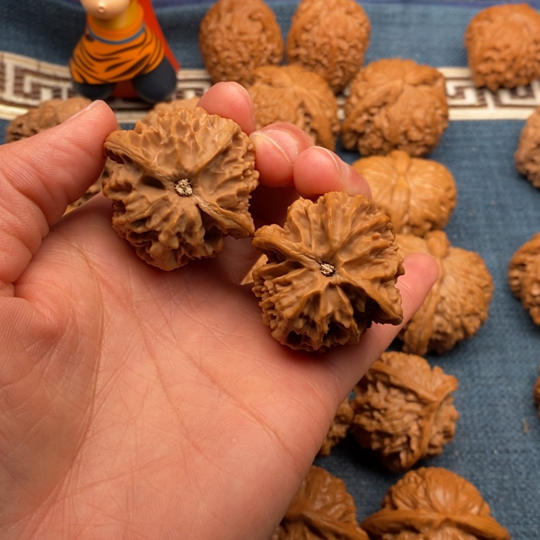 文玩核桃把件37全品老树苹果