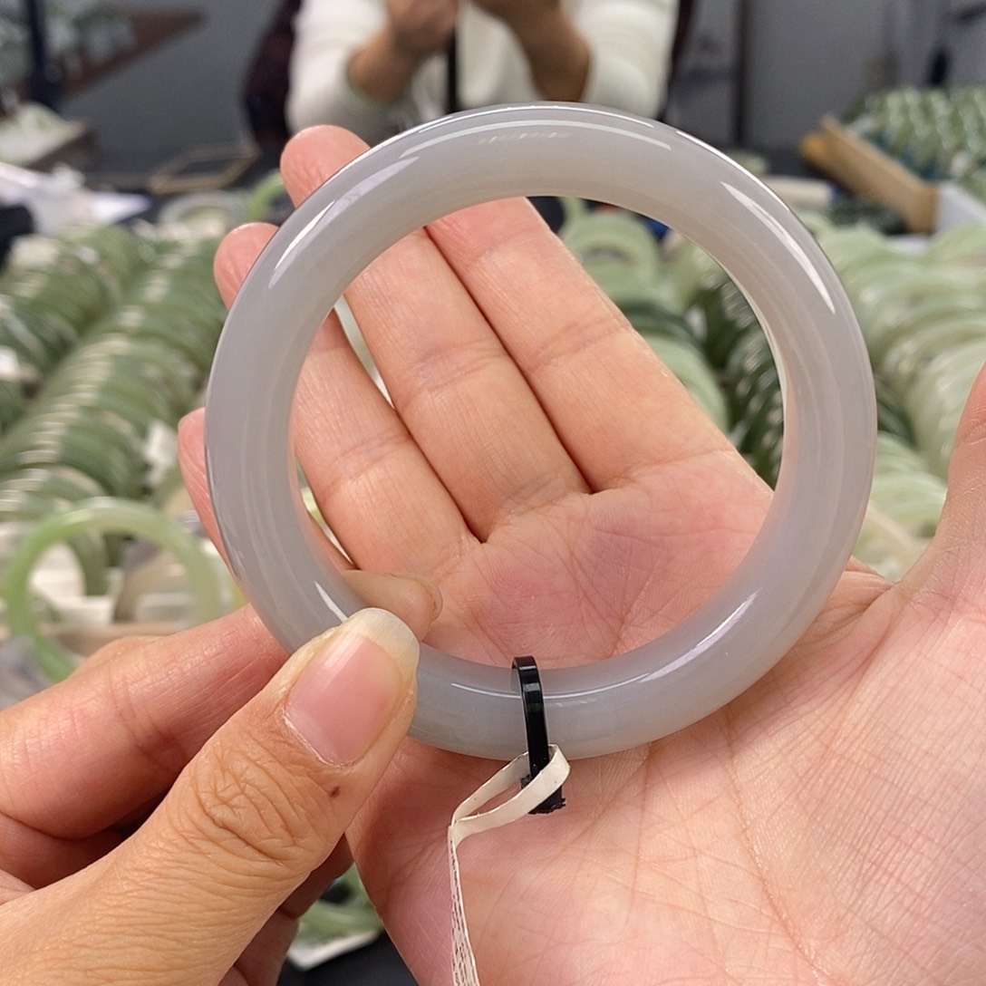 和田玉和田玉手镯58未镶嵌