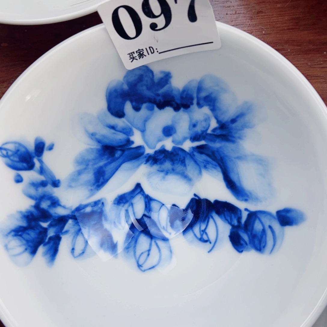 景德镇陶瓷手工手绘制作