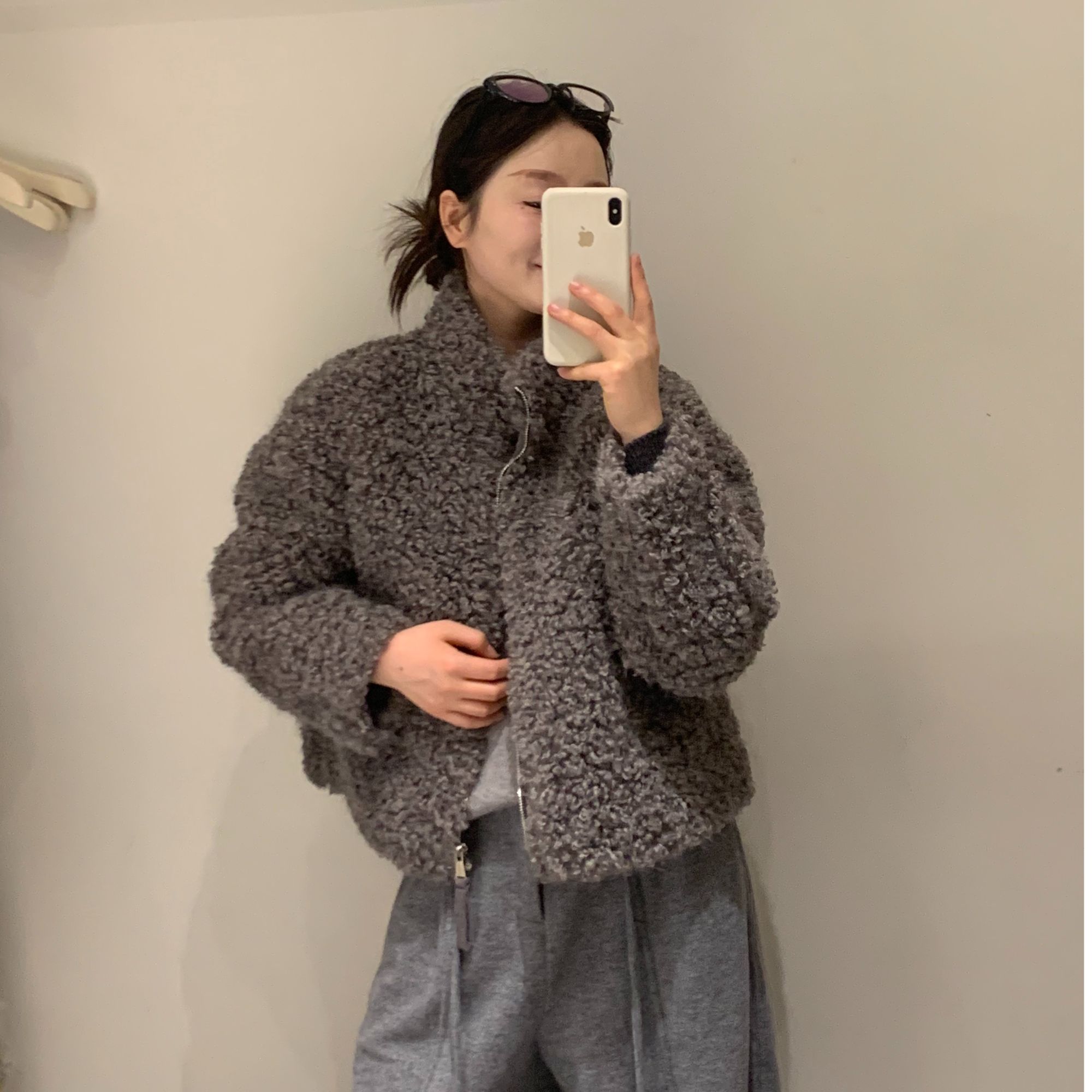 常规韩系风冬季拉链短款女短外套毛绒大衣宽松加厚