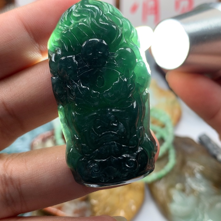 翡翠颈饰未镶嵌保真天然A货翡翠