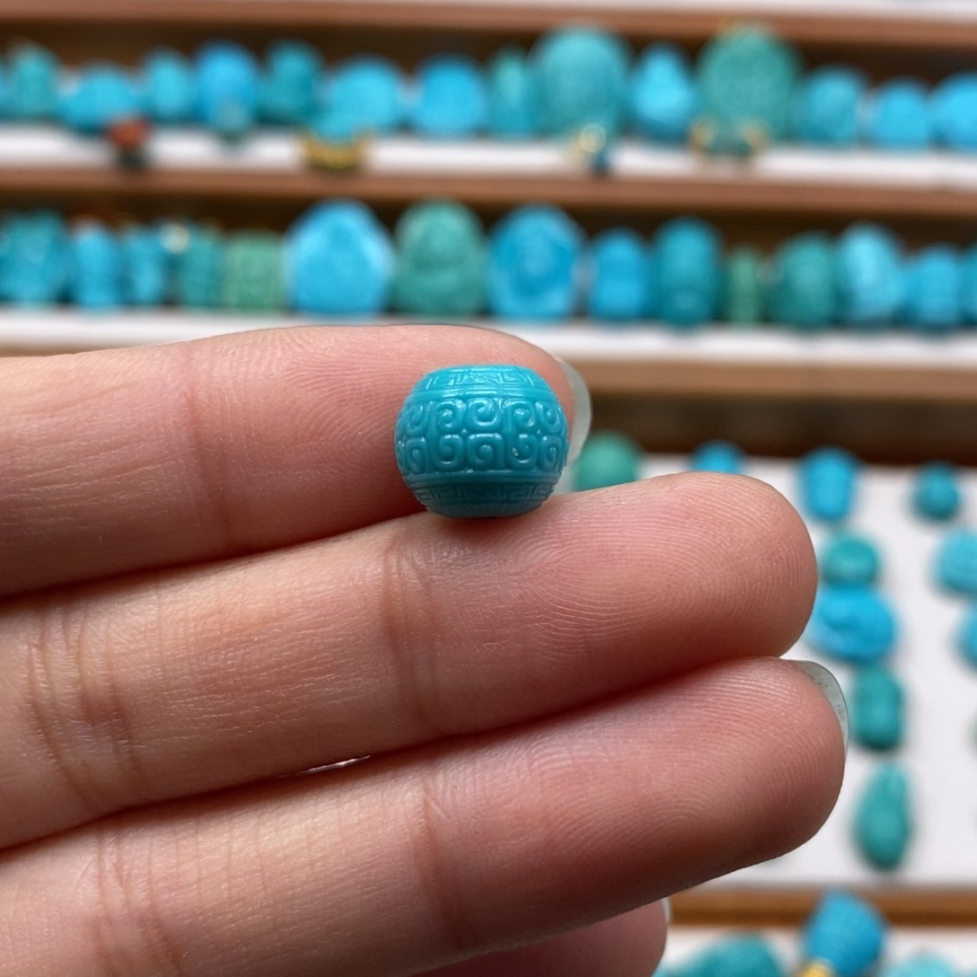 绿松石颈饰未镶嵌