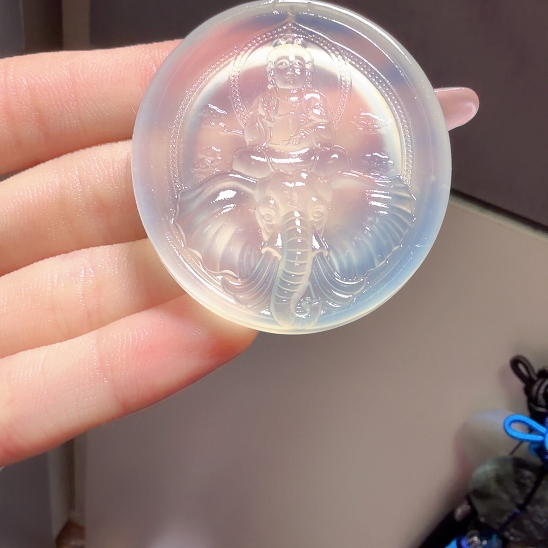 岫玉未镶嵌普贤菩萨 龙蛇