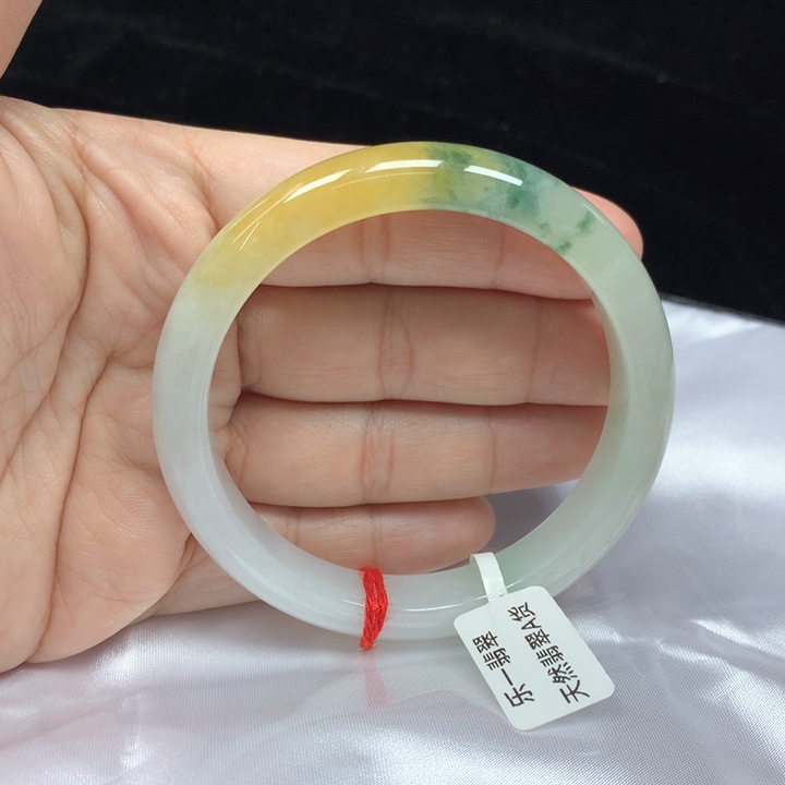 翡翠手镯未镶嵌正圈60.4