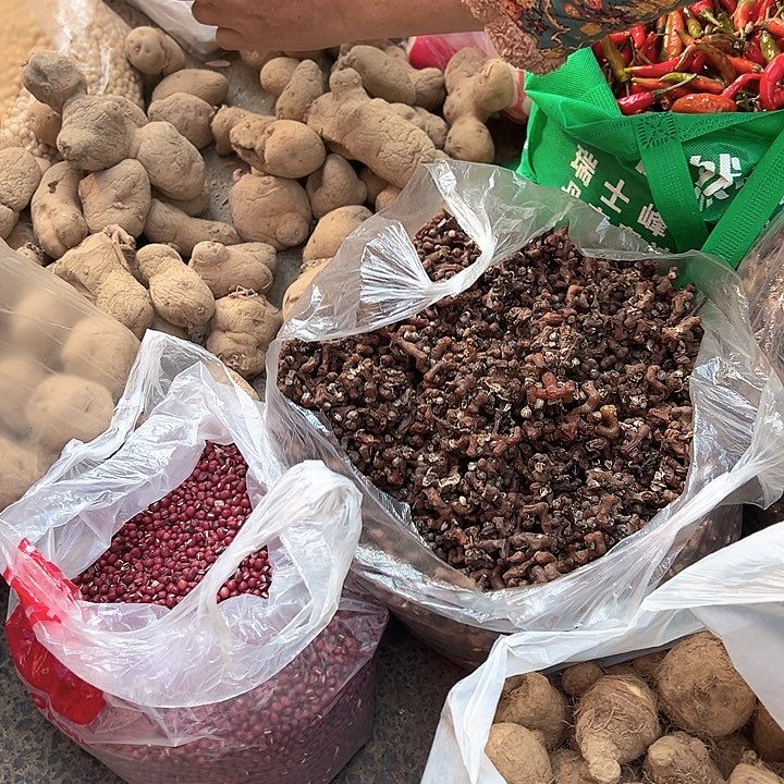 油饼2个鱼腥草中国大陆