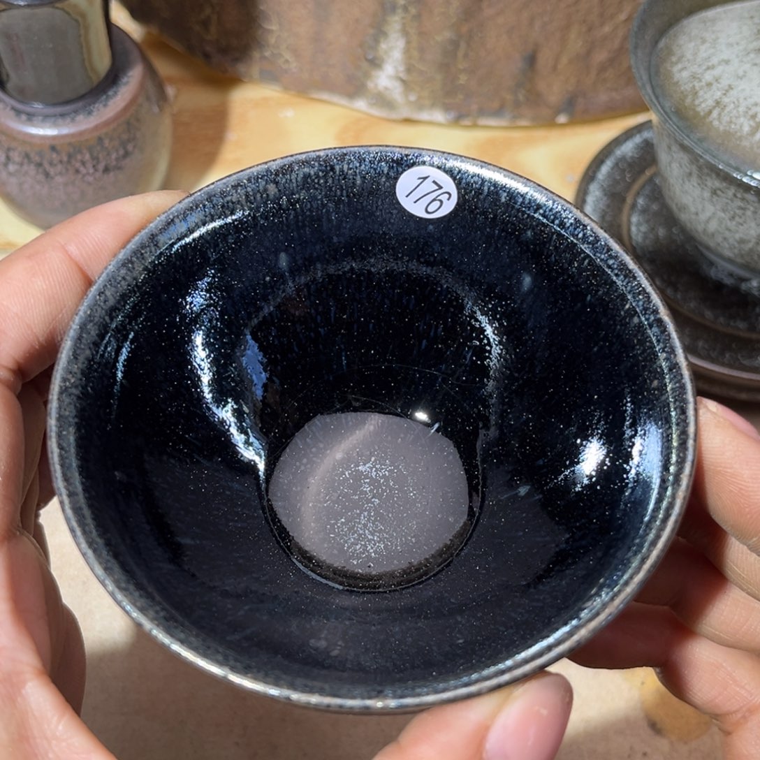 茶盏义兴龙窑坚持真柴烧