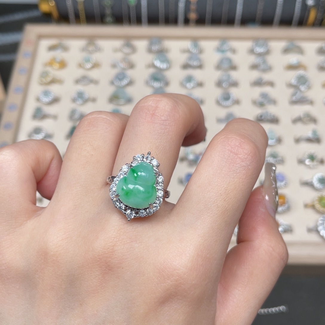 翡翠戒指银S925镶嵌88888