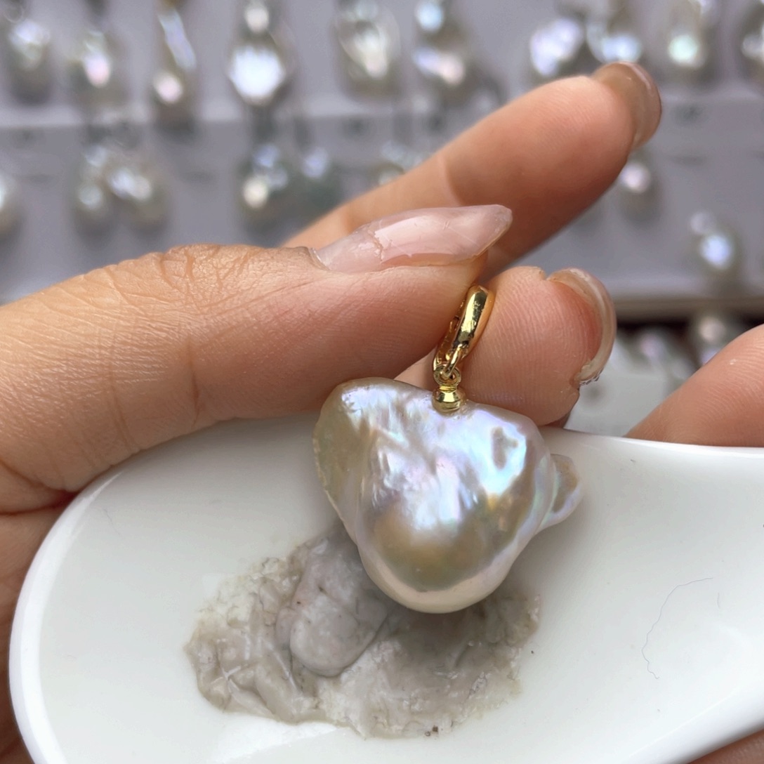 颈饰未镶嵌淡水珍珠