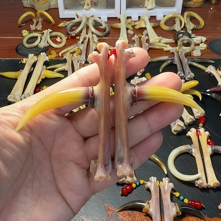 鸡骨（鸡脚）把件风****?黄色蹬鸡爪骨一对