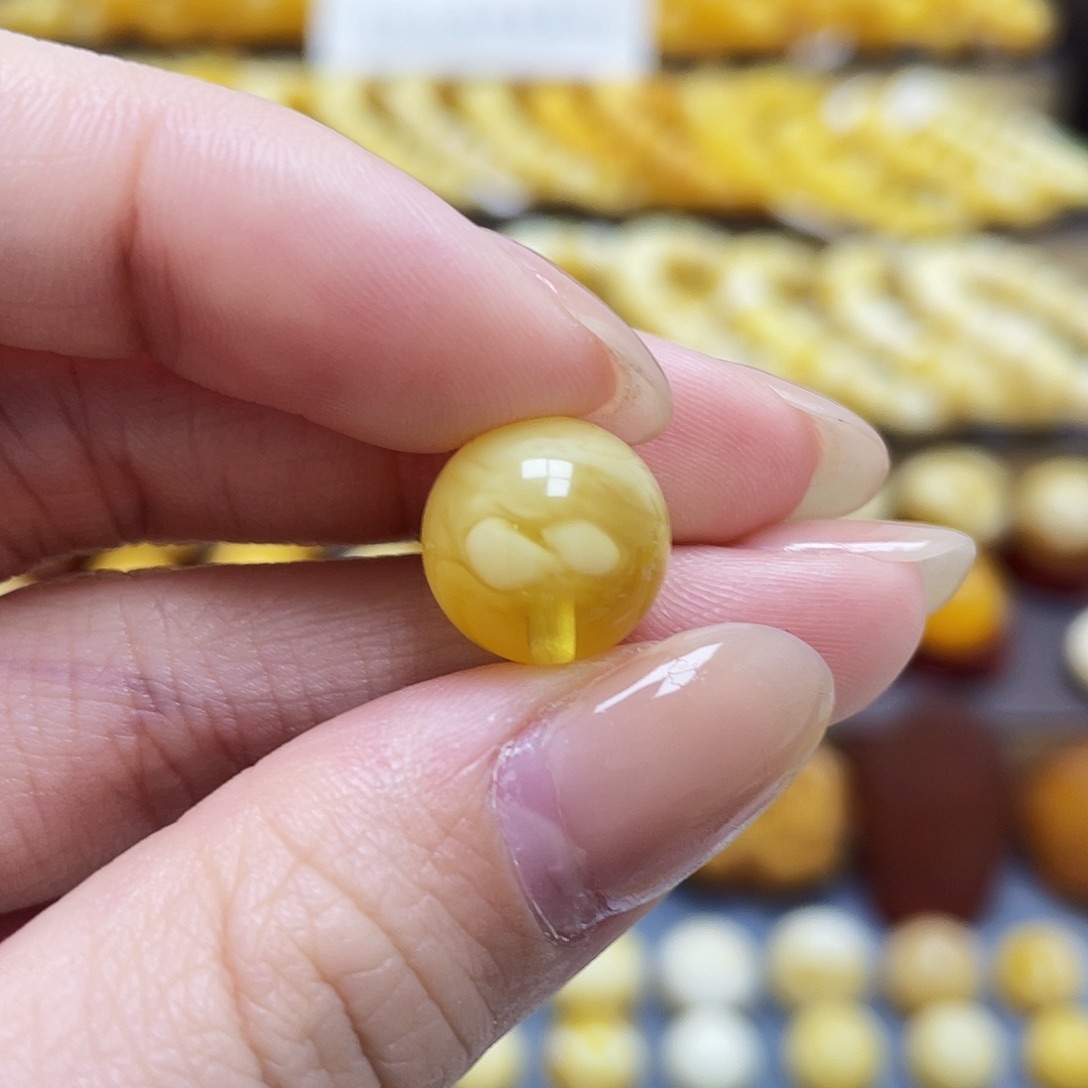 琥珀裸石未镶嵌蜜蜡圆珠12.3mm微瑕