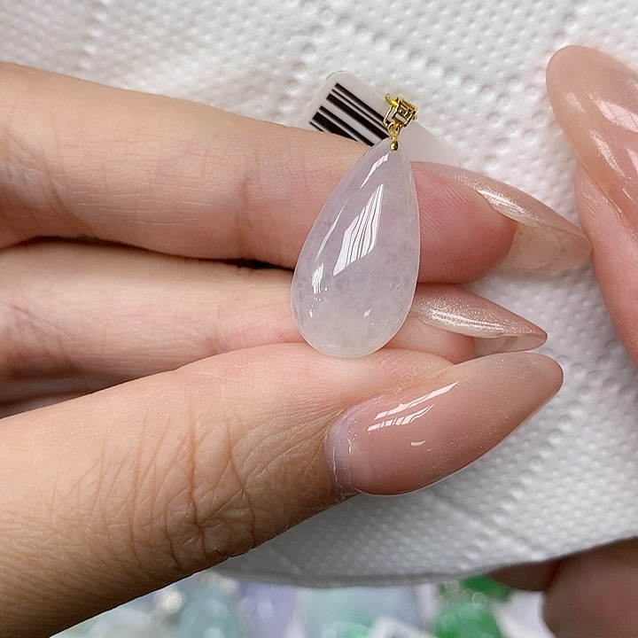 颈饰18K金镶嵌翡翠