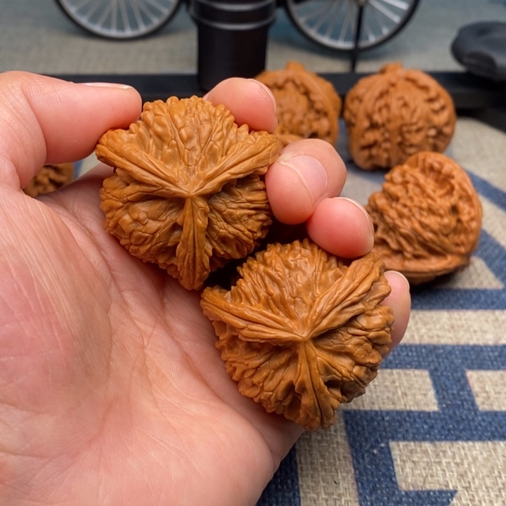 吊坠文玩核桃H*a三棱