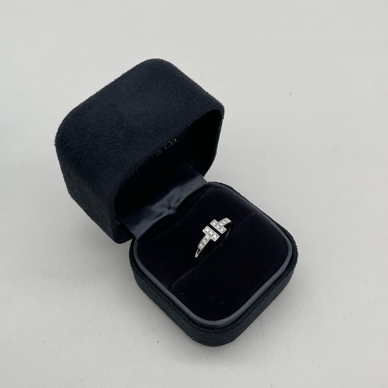 99新 Tiffany & Co./蒂芙尼  双T满钻戒指 白金色 52码