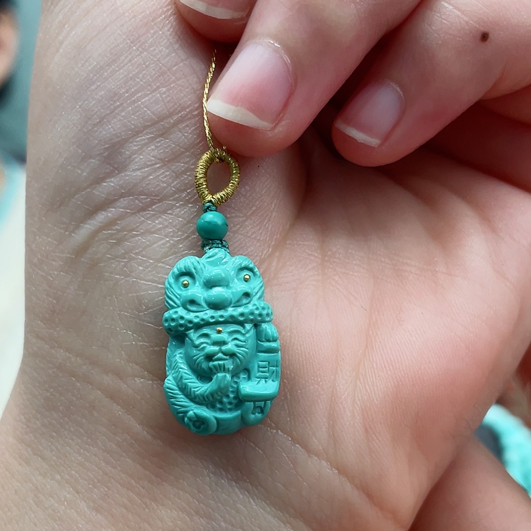 绿松石颈饰未镶嵌