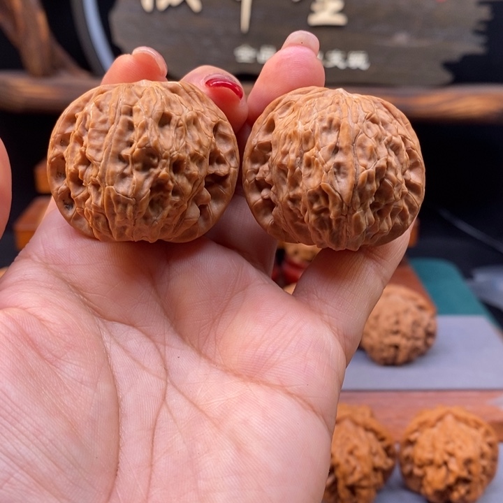 文玩核桃把件40磨盘