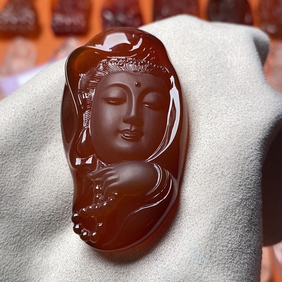 咸***蛋玛瑙/玉髓未镶嵌颈饰