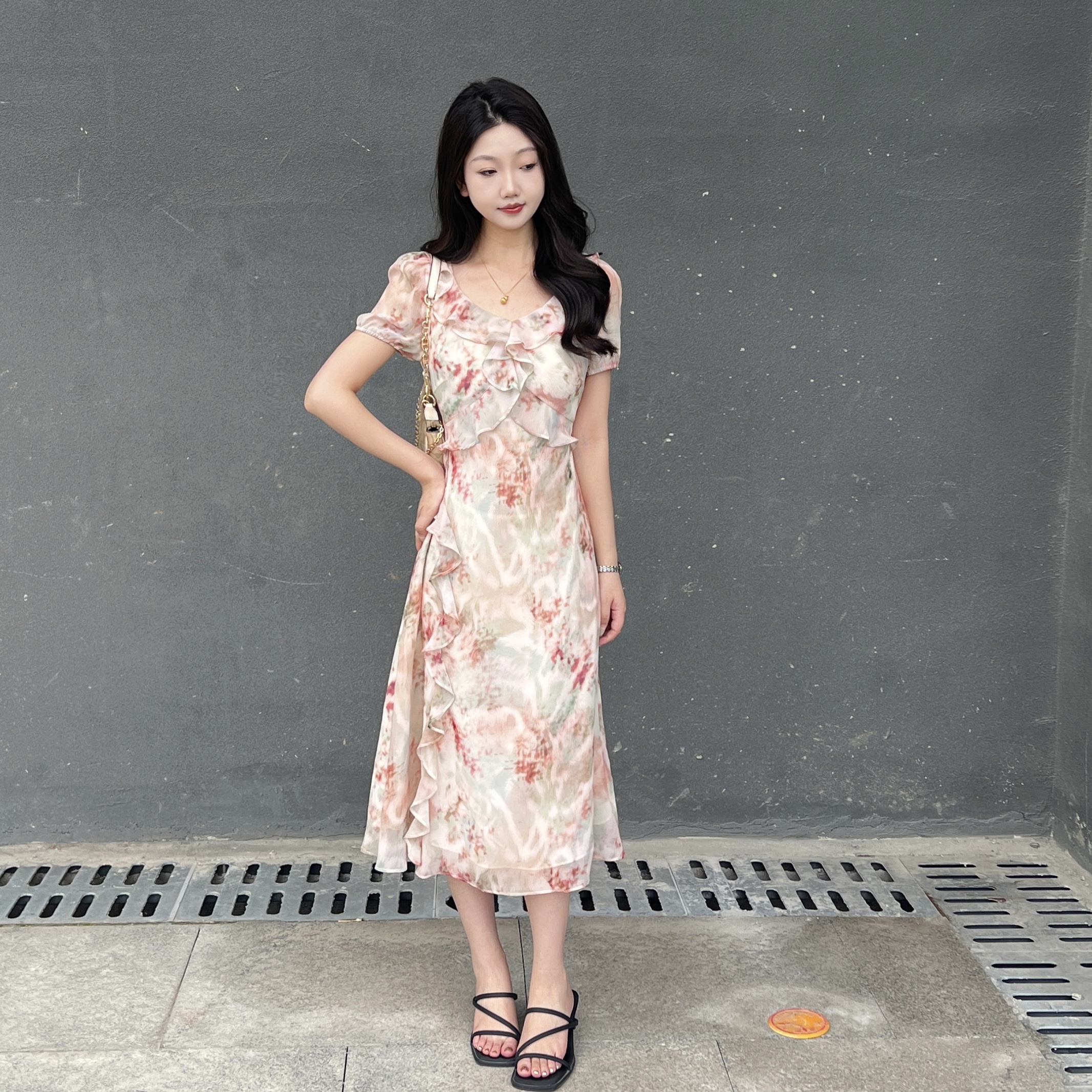 【蜜朵寻初526】琳琳小个子夏季优雅纯欲田园甜美气质连衣裙