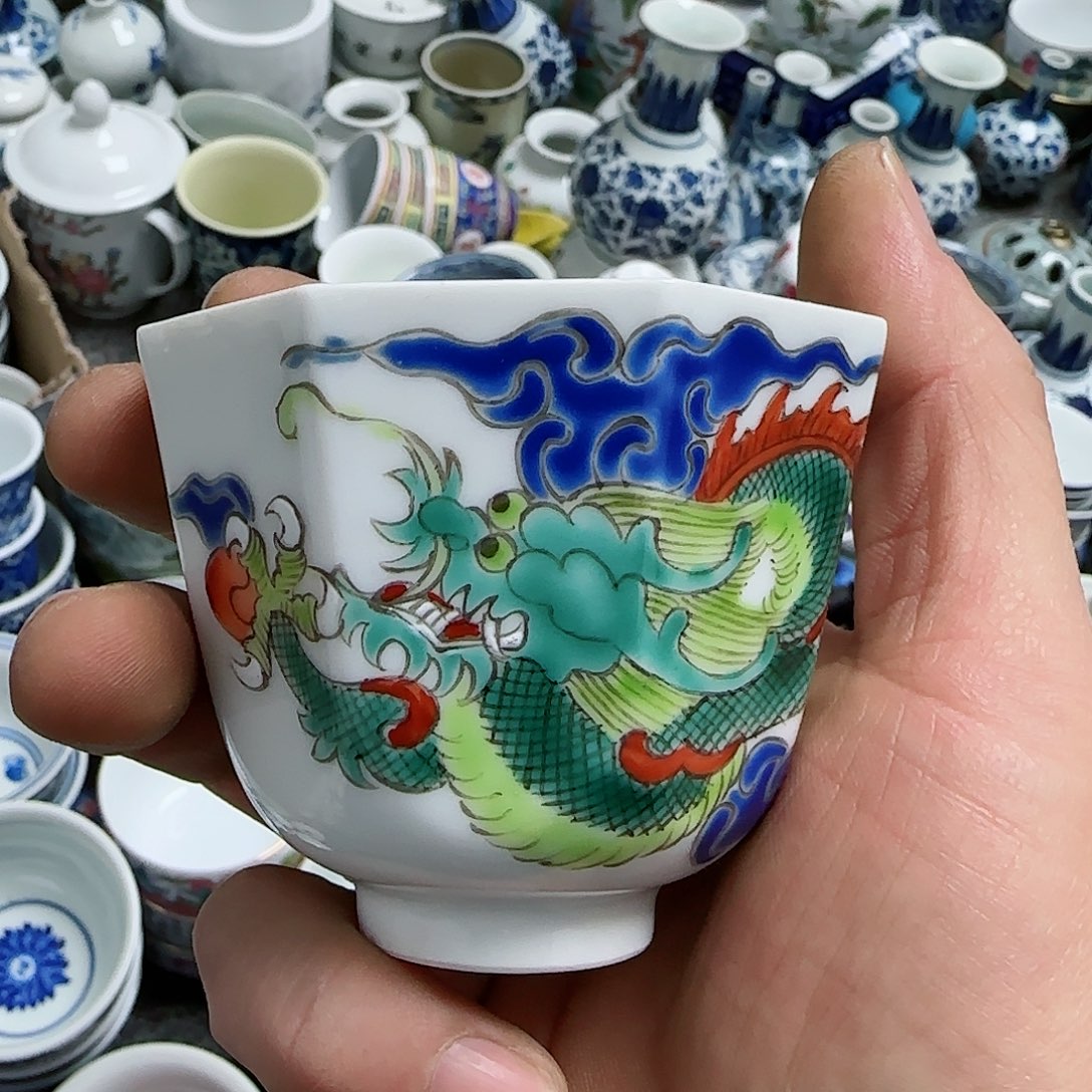 摆件瓷器的工艺技术水平