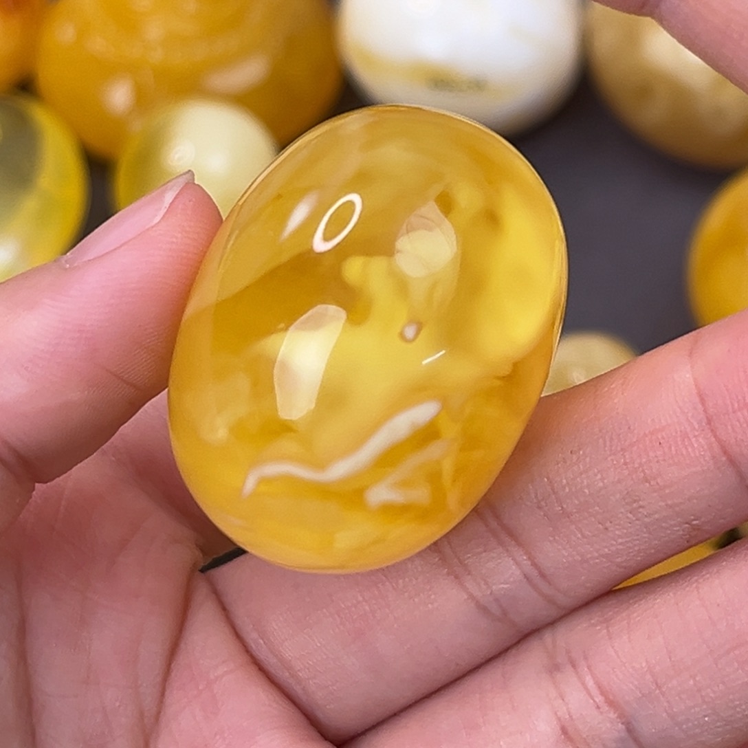未镶嵌琥珀裸石金妖白枣珠