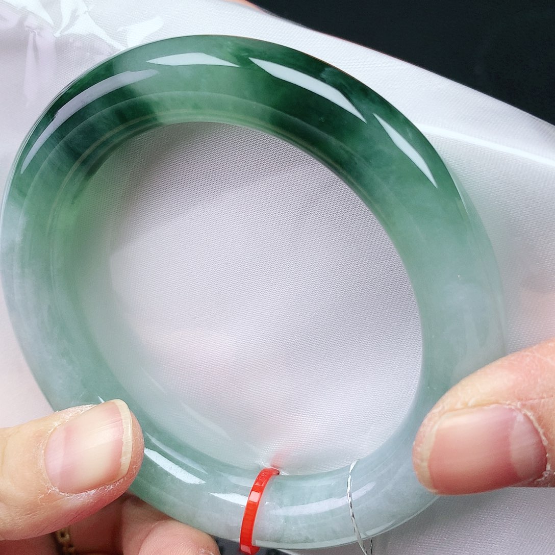 翡翠手镯未镶嵌57胖