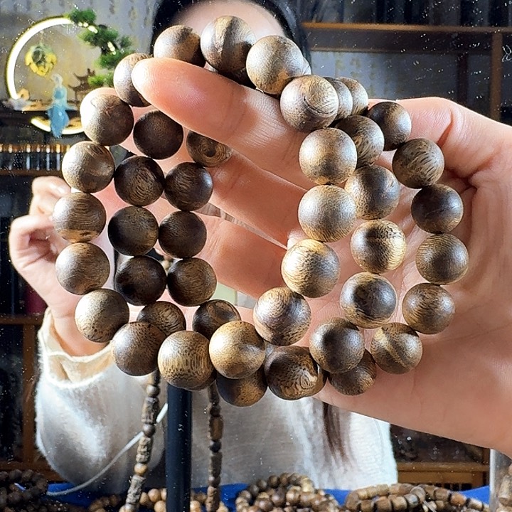 沉香手串用****1白奇楠沉香虫漏留疤珠手串3串39.9克