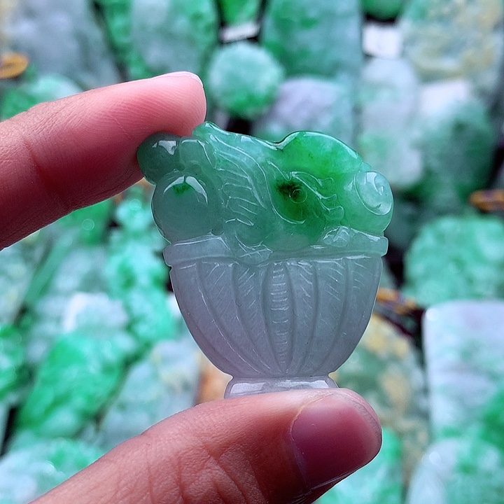 翡翠吊坠(不含链)未镶嵌