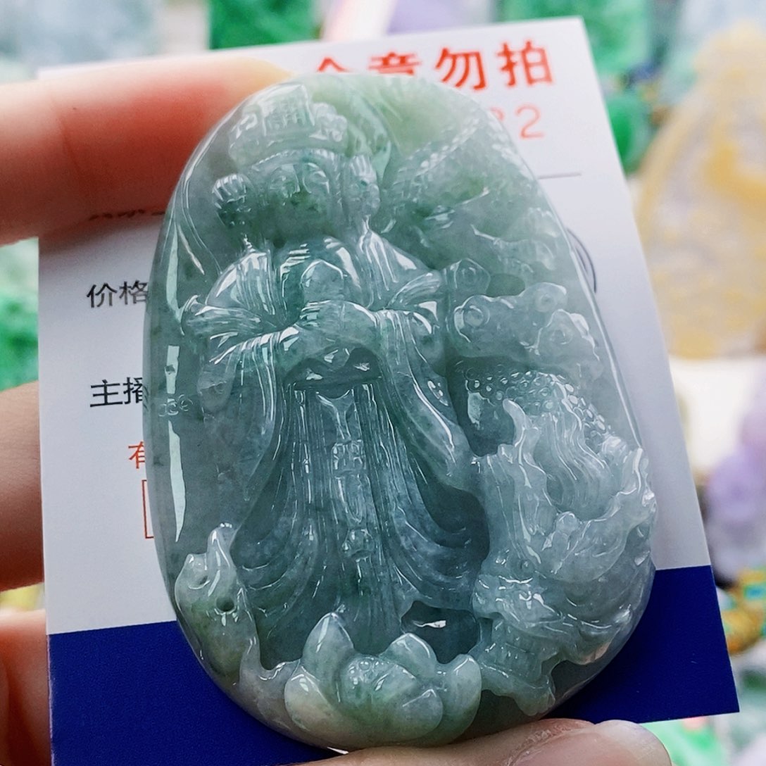 吊坠(不含链)未镶嵌翡翠