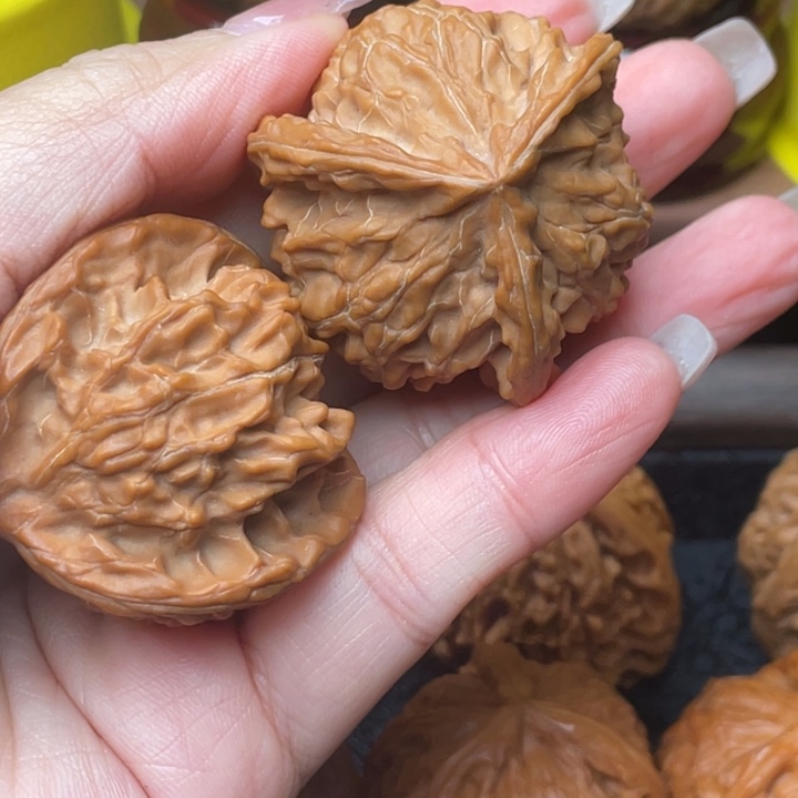 凡***森核桃全品无修盘山奔奔